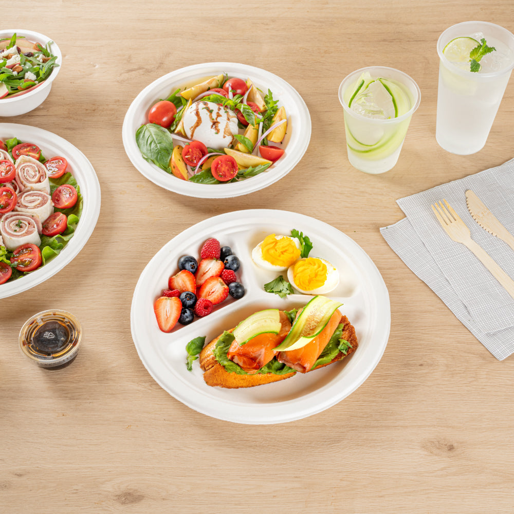 Pulp Safe No PFAS Added White Sugarcane / Bagasse Plate - Home Compostable, 3-Compartment - 10 1/4" x 10 1/4" x 1" - 100 count box