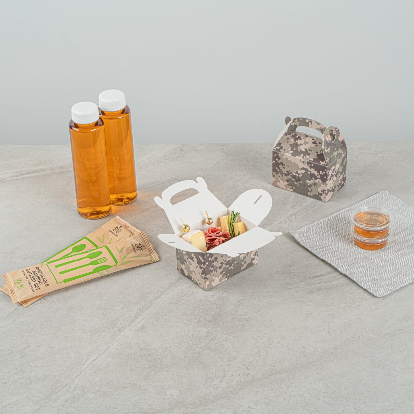 Bio Tek Camouflage Paper Gable Box / Take Out Container - Compostable - 4" x 2 1/2" x 2 1/2" - 100 count box