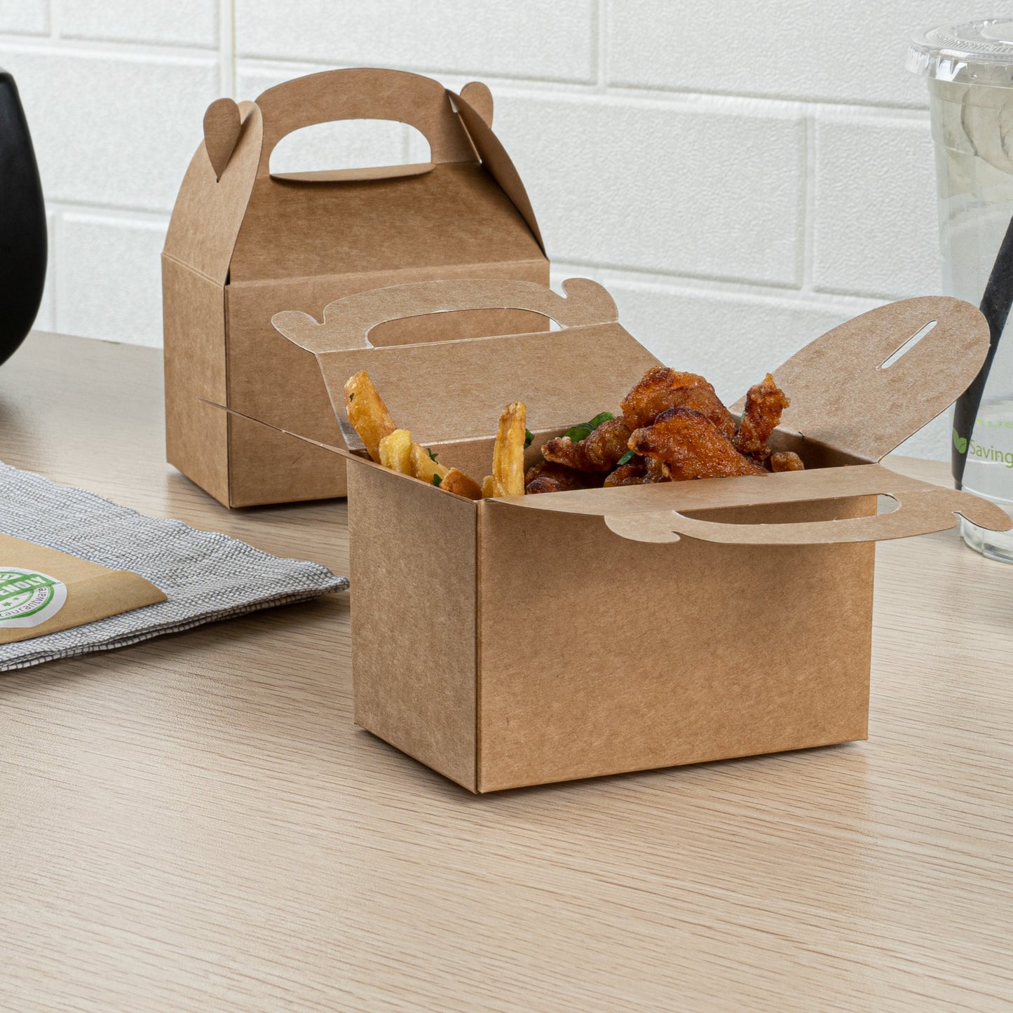 Bio Tek Kraft Paper Gable Box / Take Out Container - Greaseproof - 4" x 2 1/2" x 2 1/2" - 25 count box