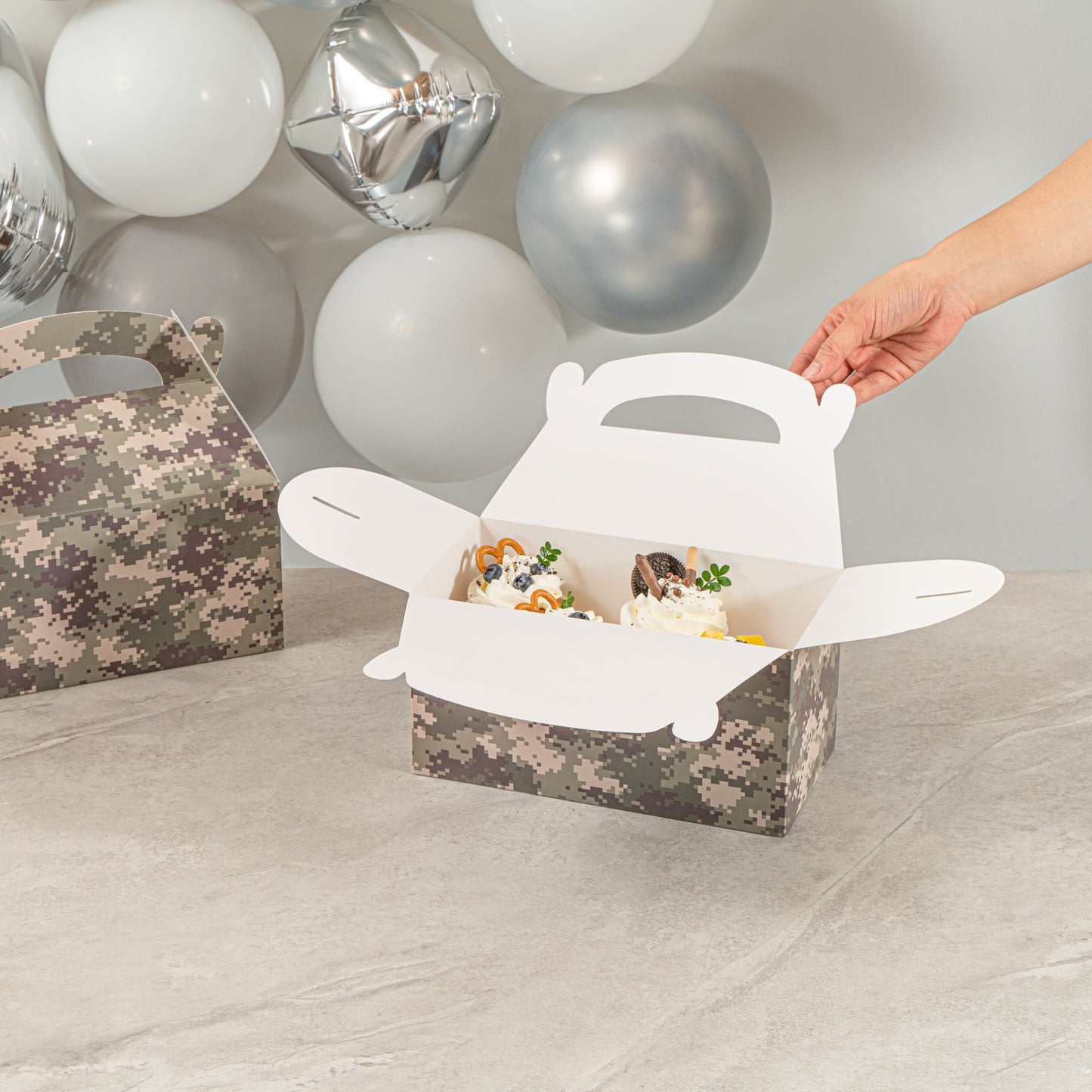 Bio Tek Camouflage Paper Gable Box / Take Out Container - Compostable - 9 1/2" x 5" x 5" - 25 count box