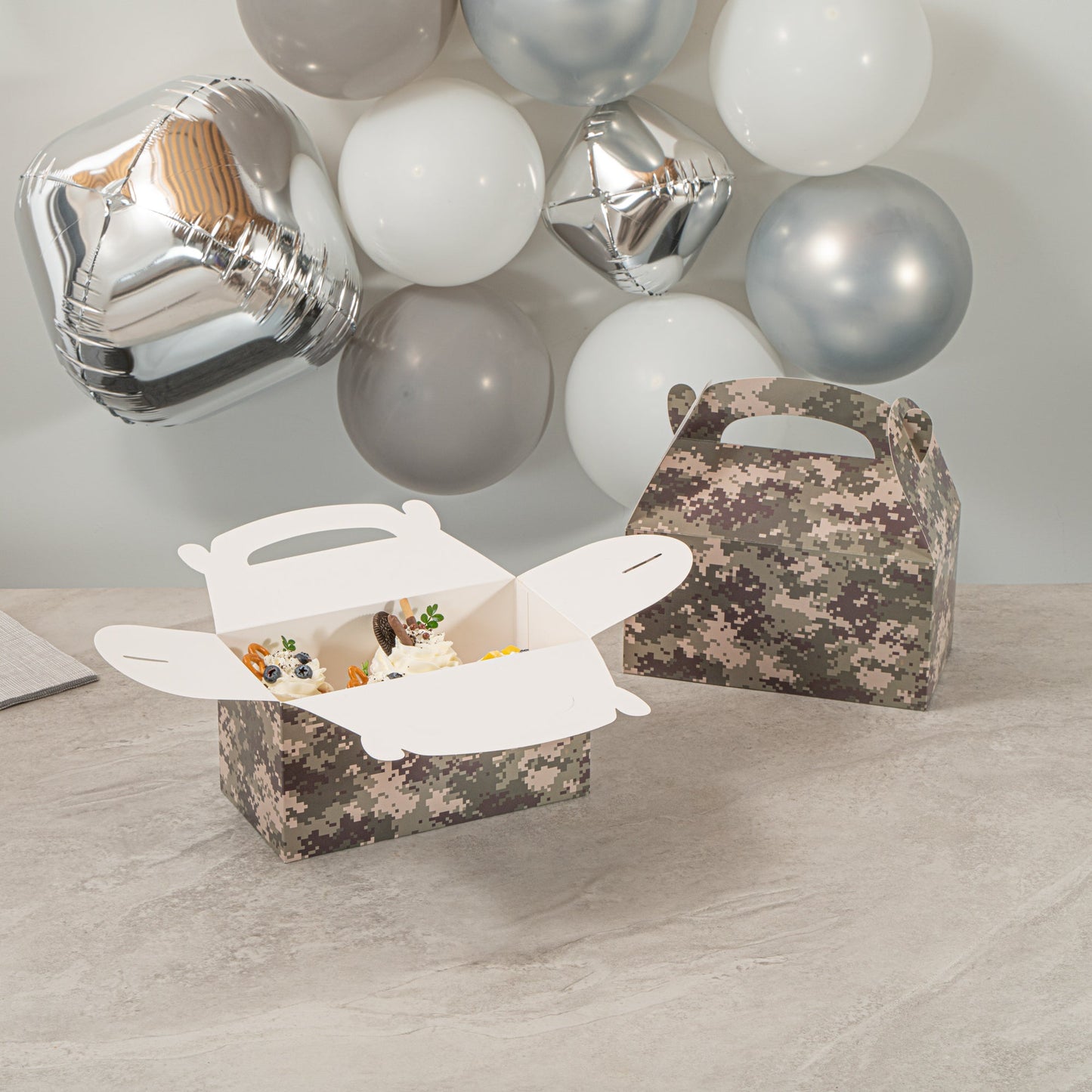 Bio Tek Camouflage Paper Gable Box / Take Out Container - Commercially composatble - 9 1/2" x 5" x 5" - 100 count box