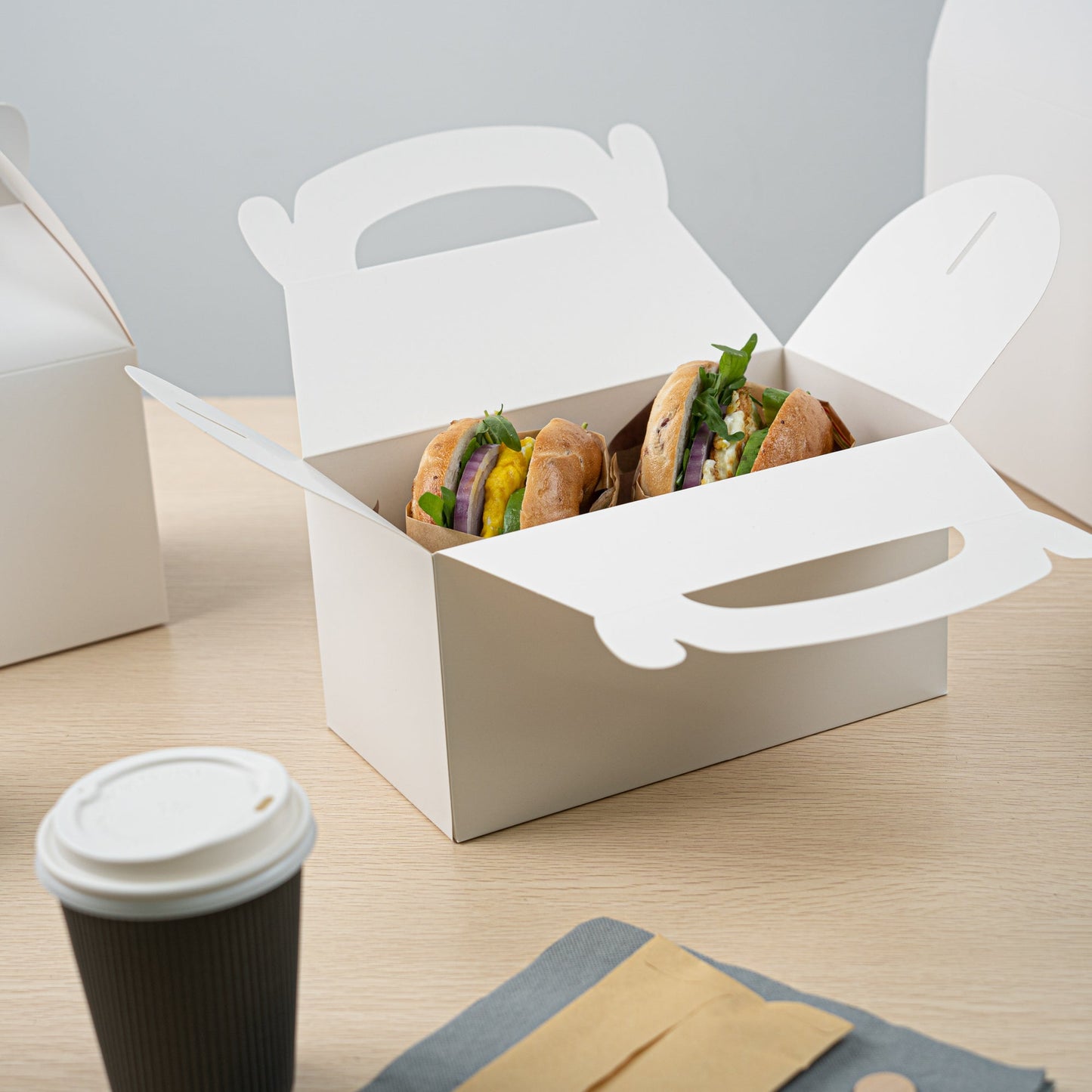 Bio Tek White Paper Gable Box / Take Out Container - Greaseproof - 9 1/2" x 5" x 5" - 25 count box