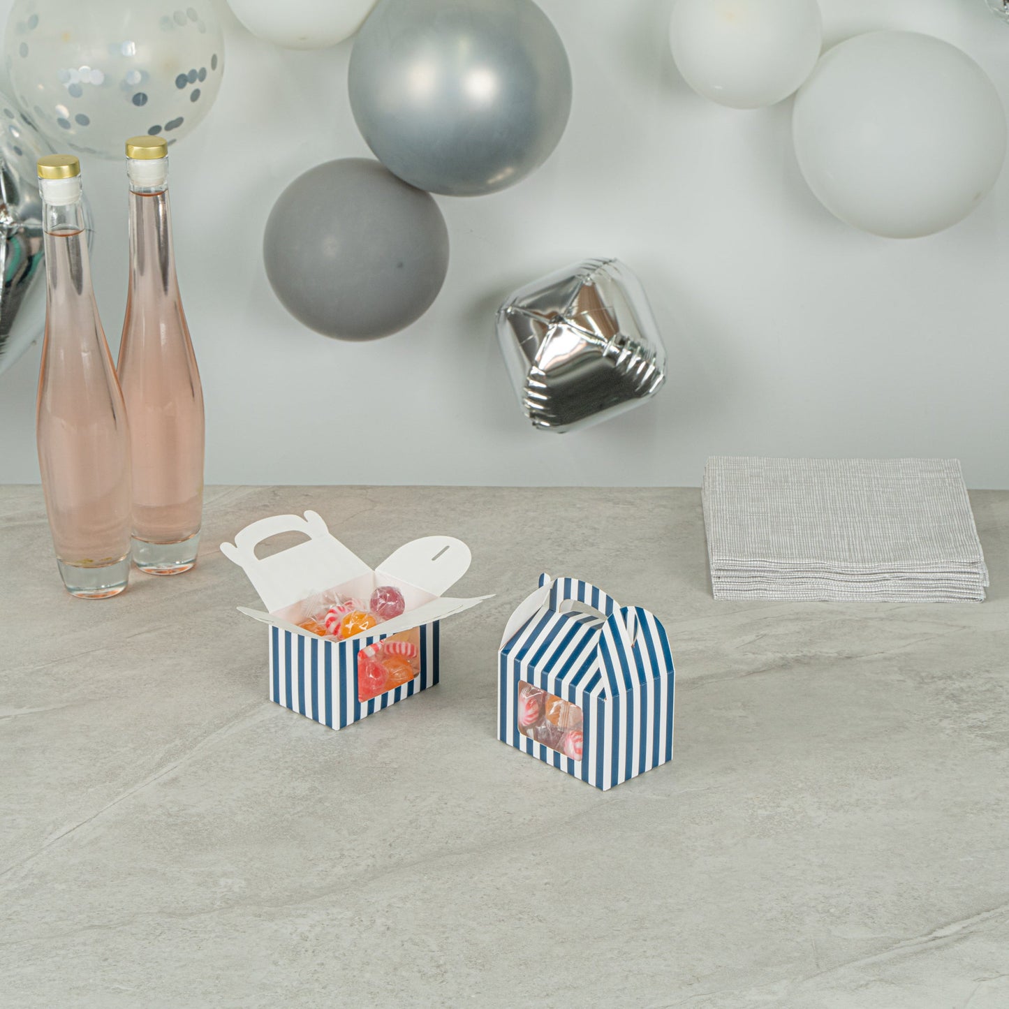 Bio Tek Blue & White Stripe Paper Gable Box / Take Out Container - with Window - 4" x 2 1/2" x 2 1/2" - 100 count box