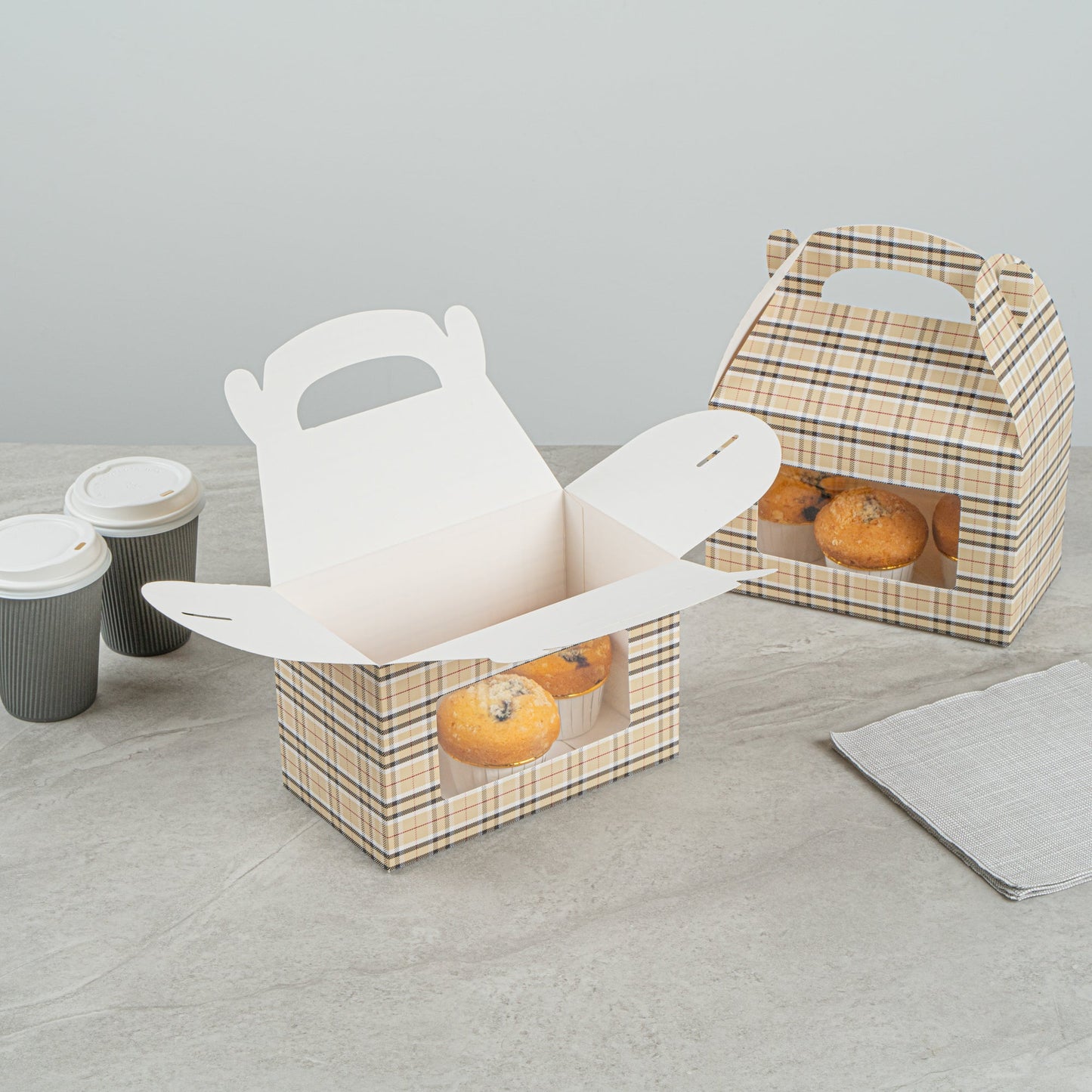 Bio Tek Plaid Paper Gable Box / Take Out Container - with Window - 8 1/2" x 4 3/4" x 5 1/2" - 25 count box