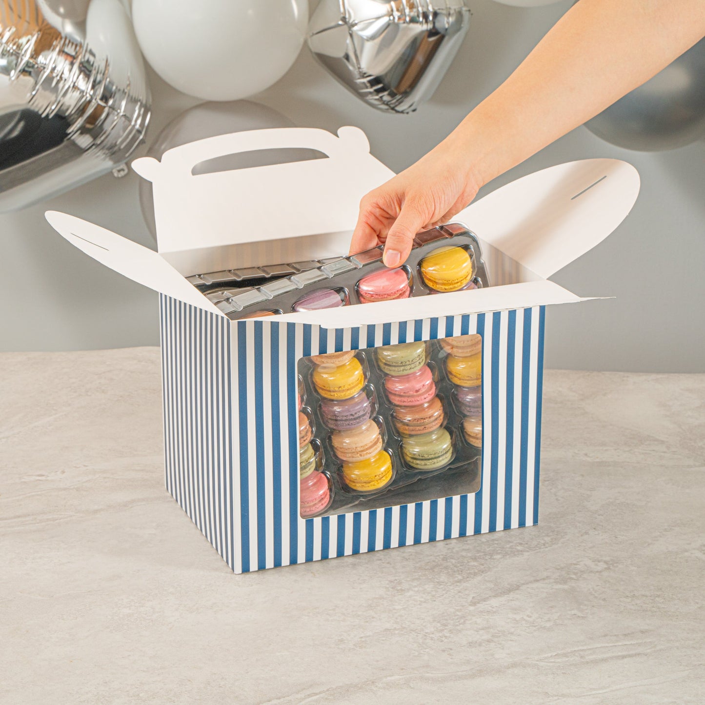 Bio Tek Blue and White Stripe Paper Gable Box / Take Out Container - with Window - 10" x 7" x 8" - 100 count box