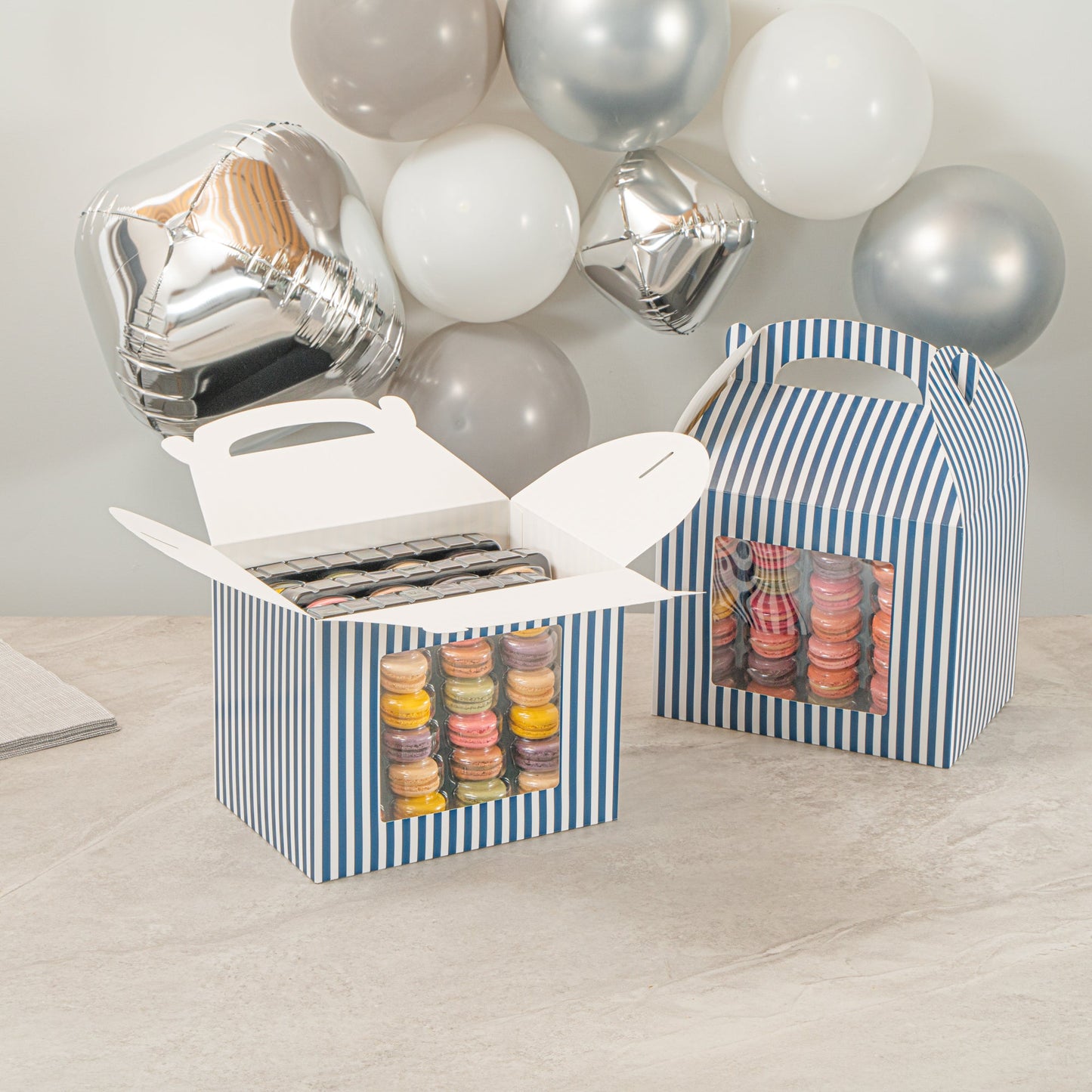 Bio Tek Blue and White Stripe Paper Gable Box / Take Out Container - with Window - 10" x 7" x 8" - 100 count box