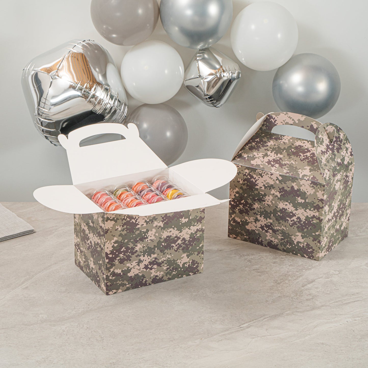 Bio Tek Camouflage Paper Gable Box / Take Out Container - Compostable - 10" x 7" x 8" - 25 count box