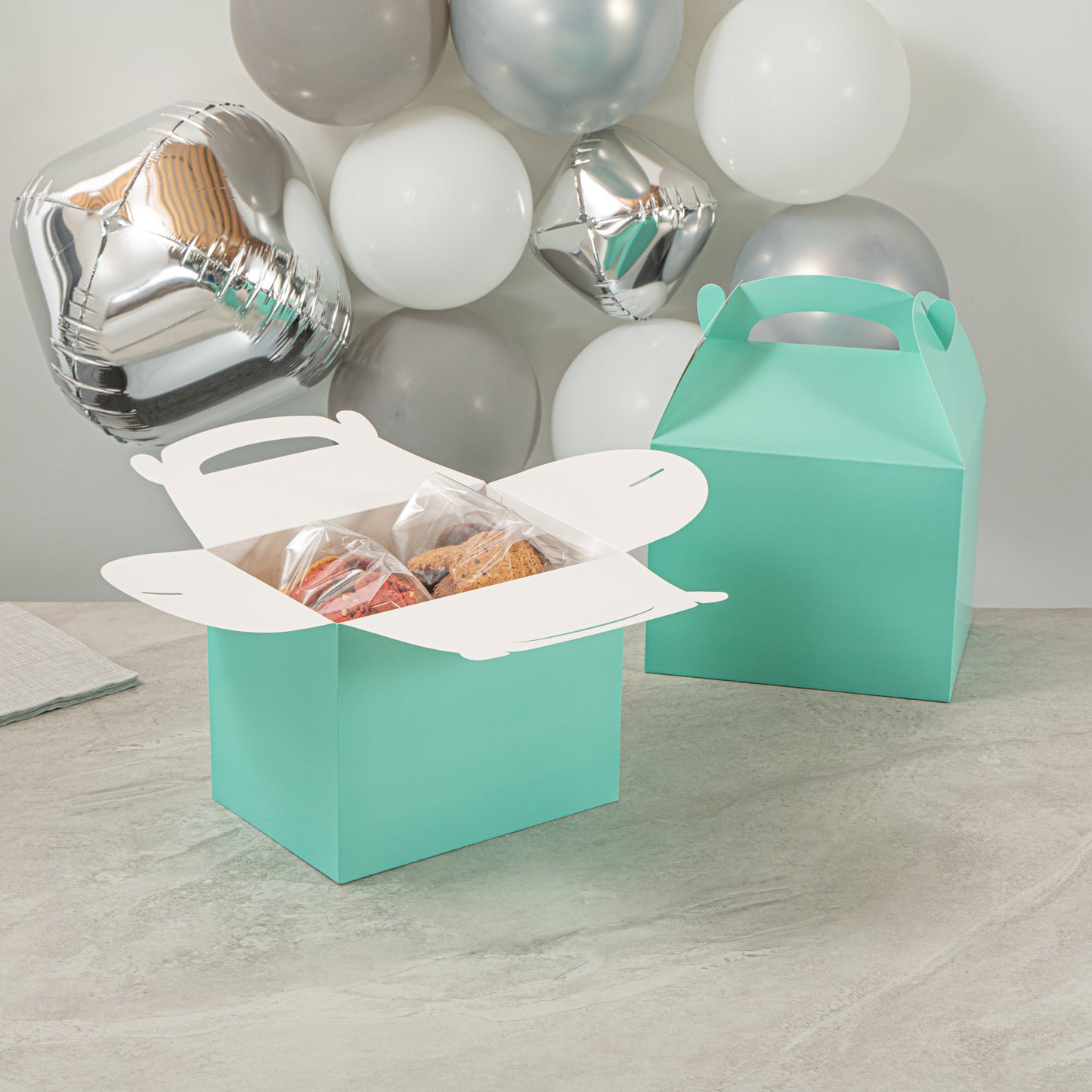 Bio Tek Turquoise Paper Gable Box / Take Out Container - Compostable - 10" x 7" x 8" - 25 count box