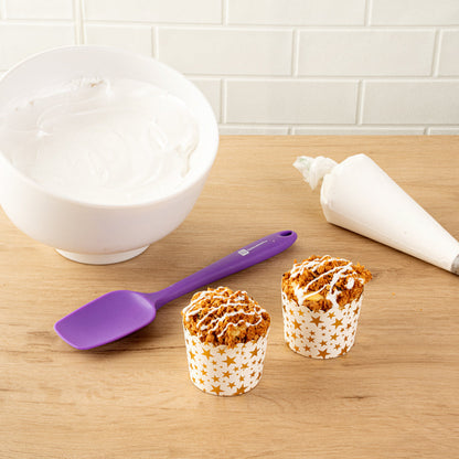 Panificio 4.5 oz White Paper Scalloped Baking Cup - Gold Stars - 2 3/4" x 2 3/4" x 2" - 500 count box