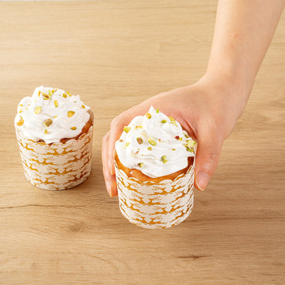 Panificio 4.5 oz White Paper Scalloped Baking Cup - Gold Reindeer - 2 3/4" x 2 3/4" x 2" - 50 count box