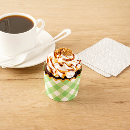 Panificio 4.5 oz Green Plaid Paper Scalloped Baking Cup - Gold Rim - 2 3/4" x 2 3/4" x 2" - 500 count box