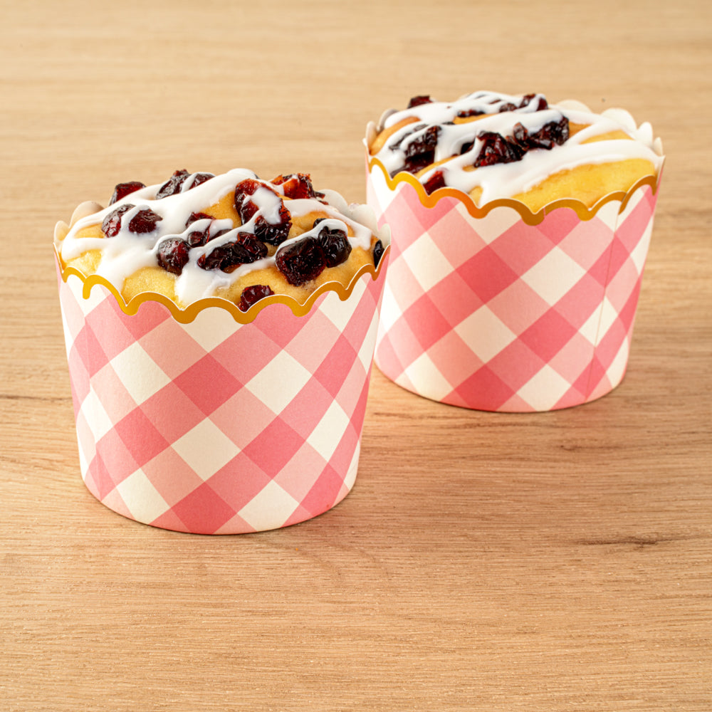 Panificio 4.5 oz Pink Plaid Paper Scalloped Baking Cup - Gold Rim - 2 3/4" x 2 3/4" x 2" - 50 count box