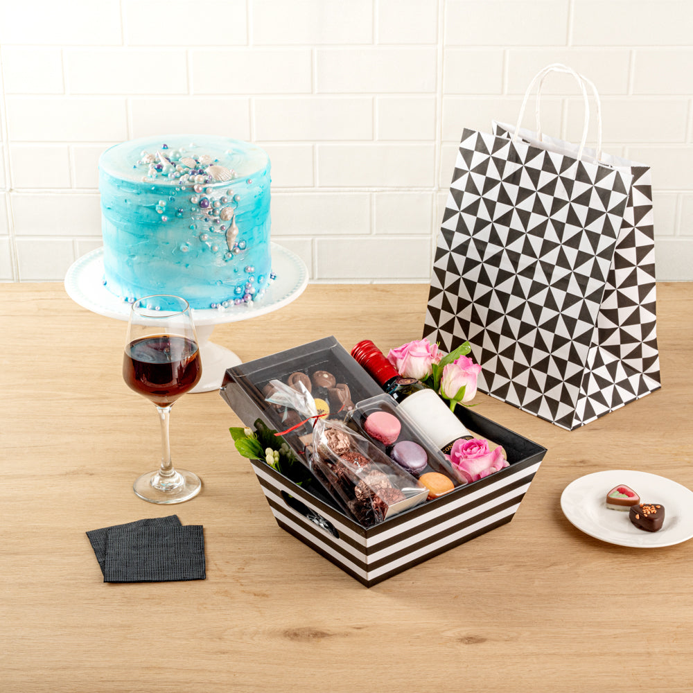 Chef 101 Black and White Stripe Paper Large Gift Box / Market Tray - 9 1/4" x 7 1/4" x 3 1/2" - 10 count box