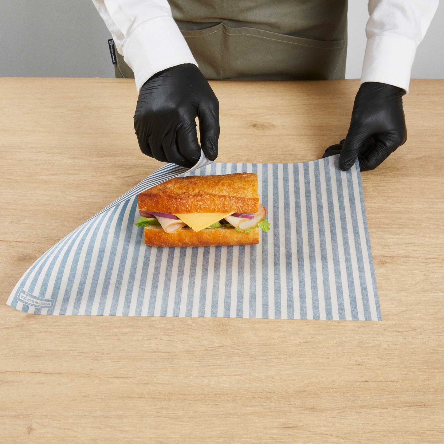 Chef 101 No PFAS Added Blue and White Stripe Paper Food Wrap and Basket Liner - Greaseproof - 15" x 11" - 2000 count box