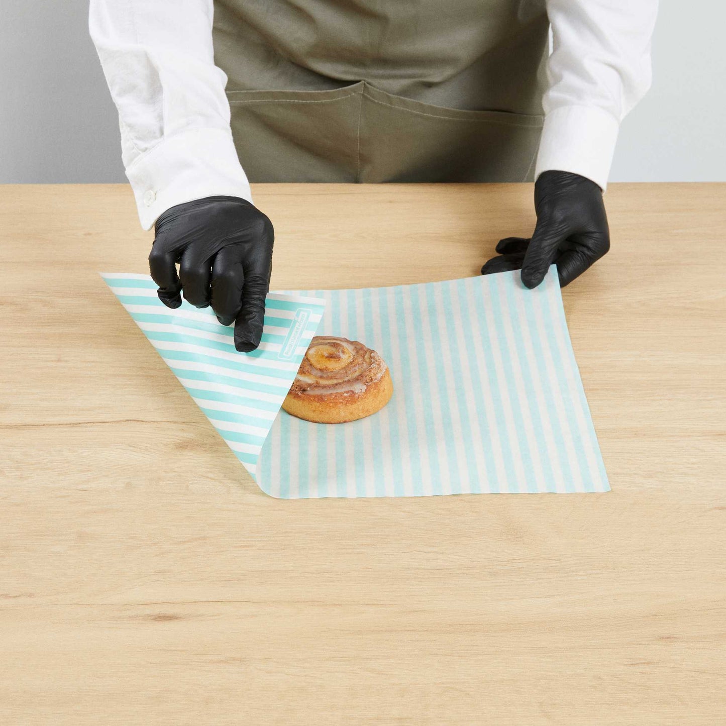 Chef 101 No PFAS Added Turquoise and White Stripe Paper Food Wrap and Basket Liner - Greaseproof, Compostable - 15" x 11" - 2000 count box