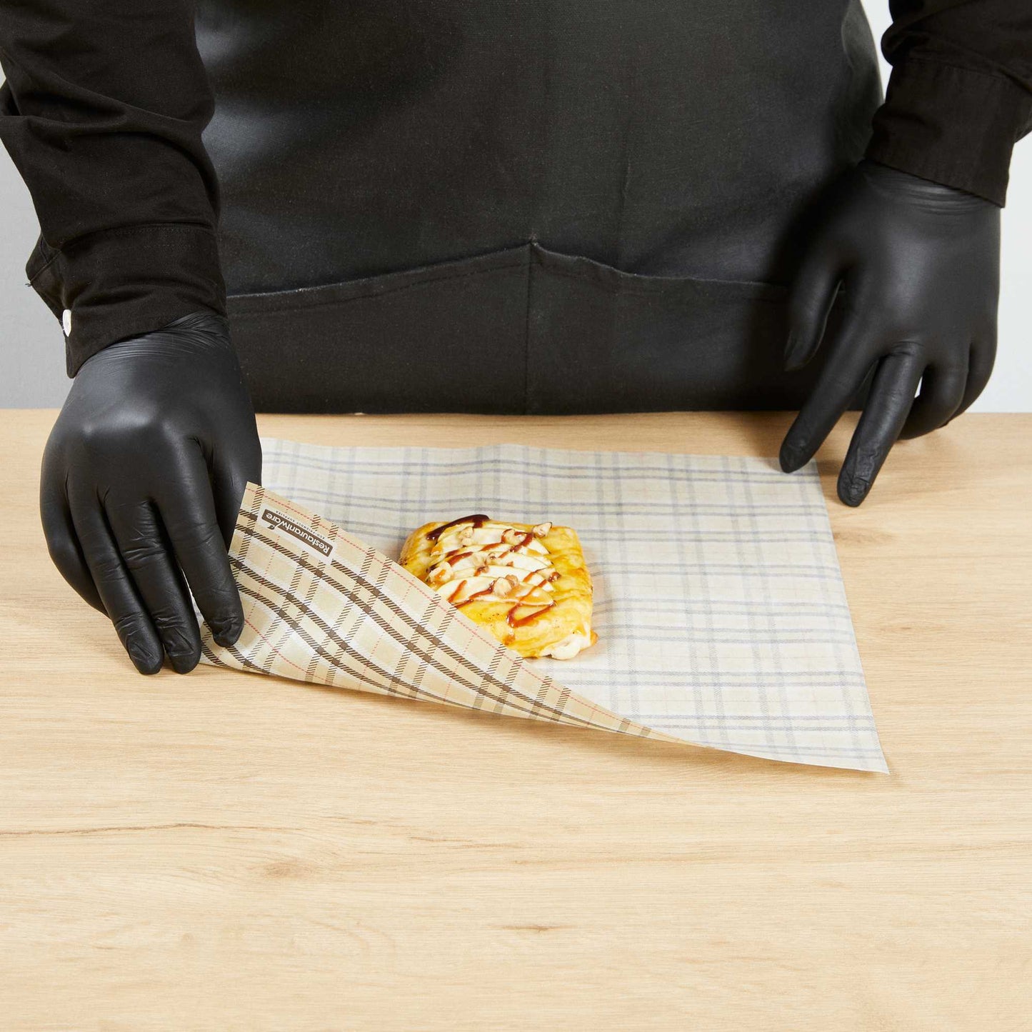 Chef 101 No PFAS Added Plaid Paper Bakery Wrap and Basket Liner - Greaseproof - 12" x 12" - 2000 count box