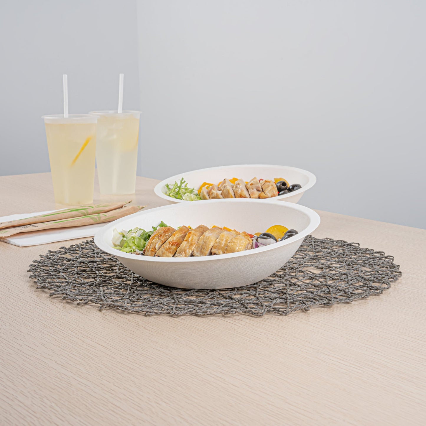 Pulp Safe No PFAS Added 16 oz Oval White Sugarcane / Bagasse Bowl - Home Compostable - 8 3/4" x 6 3/4" x 2 1/4" - 25 count box