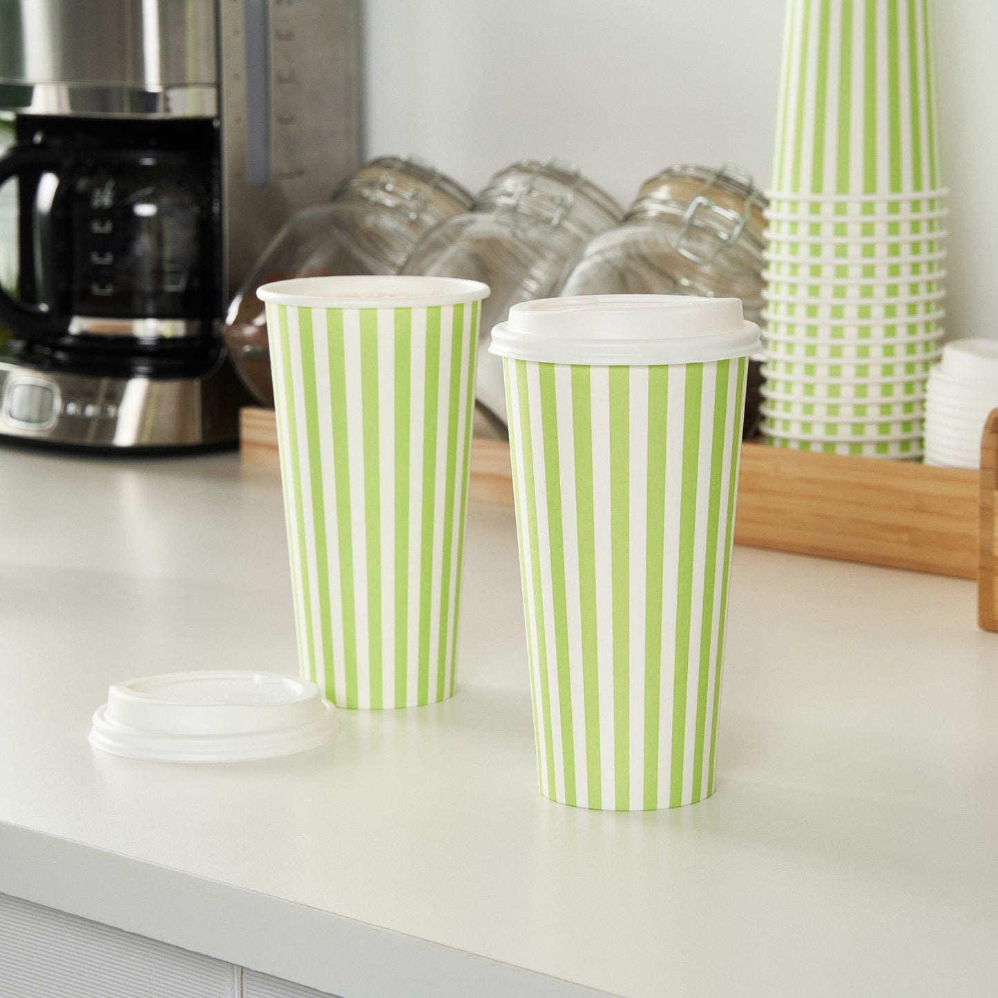 Restpresso 20 oz Green and White Stripe Paper Single Wall Coffee Cup - with White Lid - 3 1/2"x 3 1/2"x 6 1/2" - 400 count box