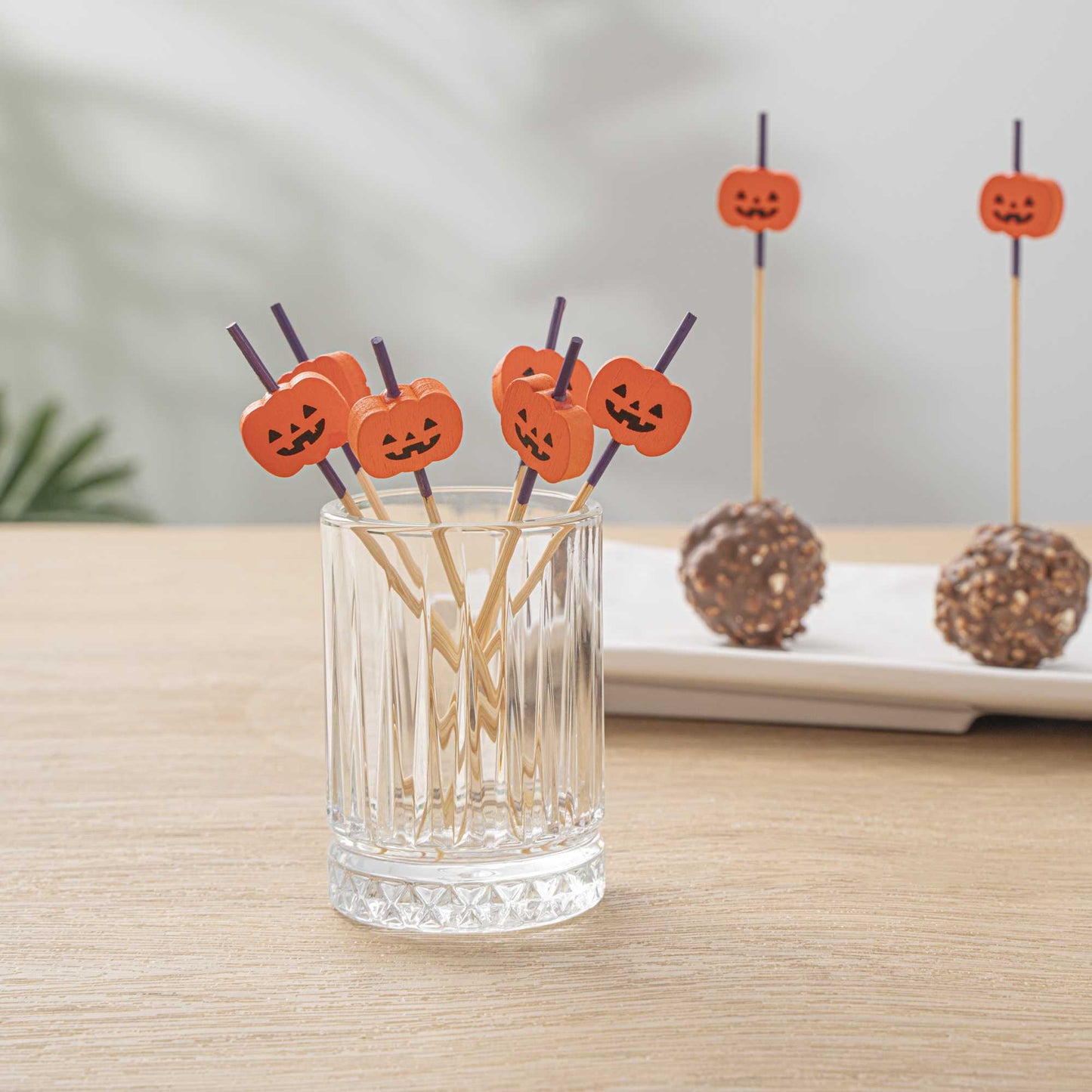 Pixy Orange Bamboo Jack-o-Lantern Pick - 4" x 3/4" - 1000 count box