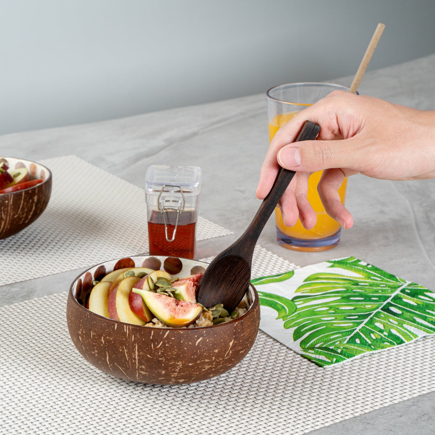 Coco Casa 16 oz White Handmade Circle Coconut Bowl - 1 count box