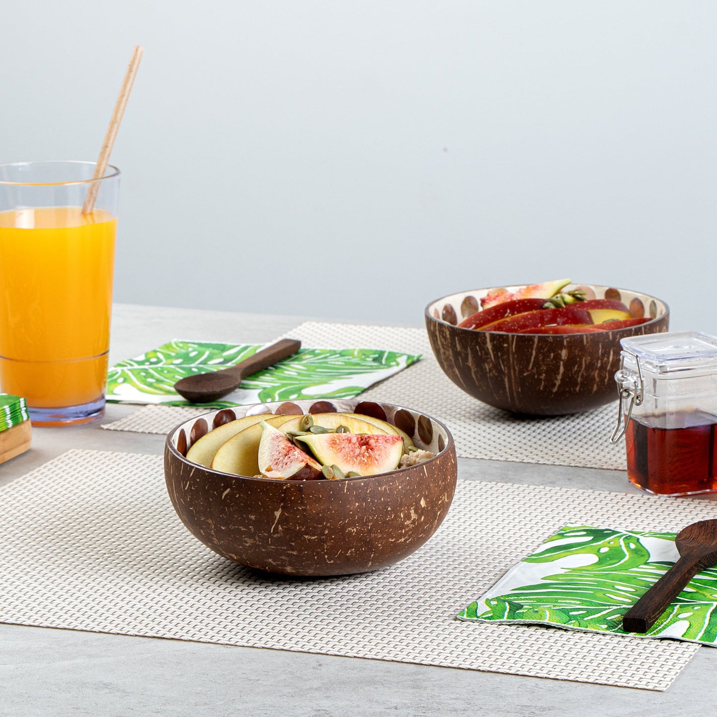 Coco Casa 16 oz White Handmade Circle Coconut Bowl - 1 count box