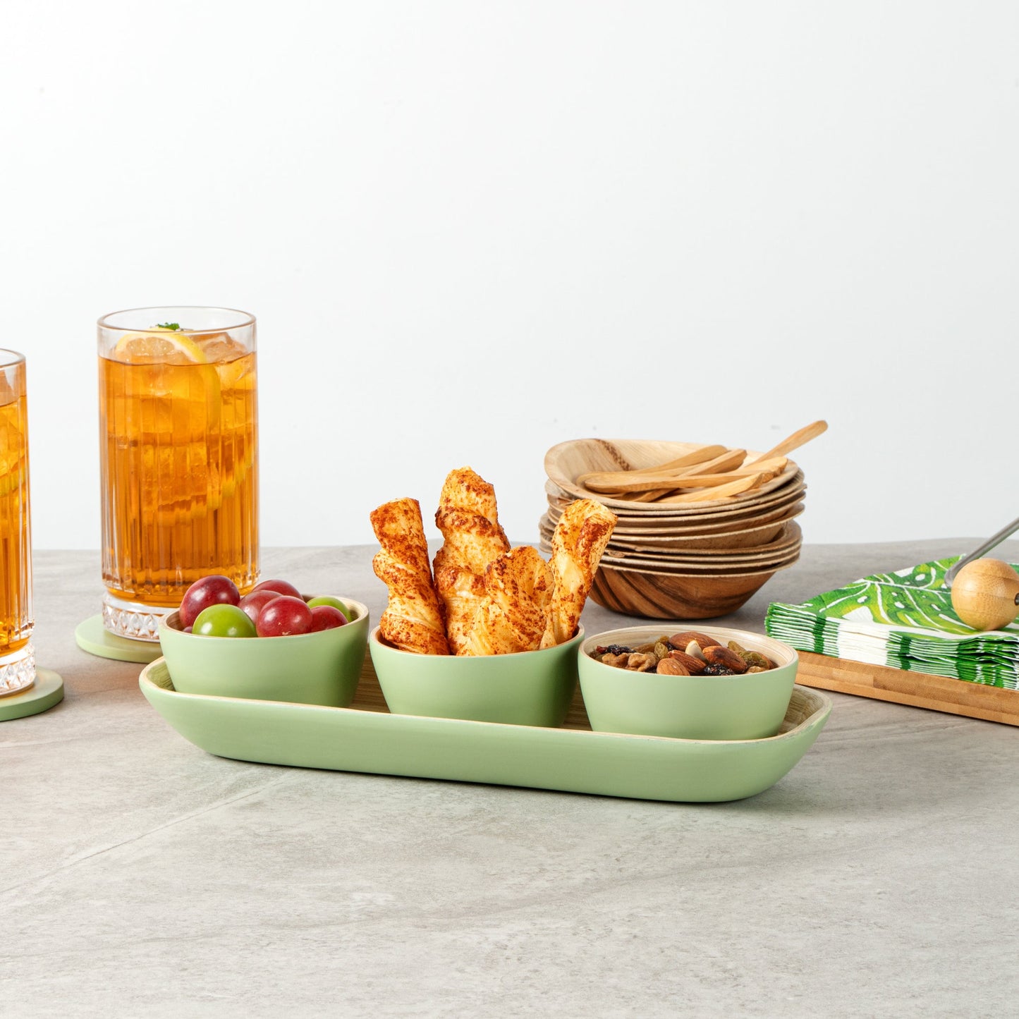Bambuddha Green Bamboo Bowl Set - 3 Bowls, Bamboo Tray - 11 3/4" x 4 1/4" x 1 3/4" - 10 count box