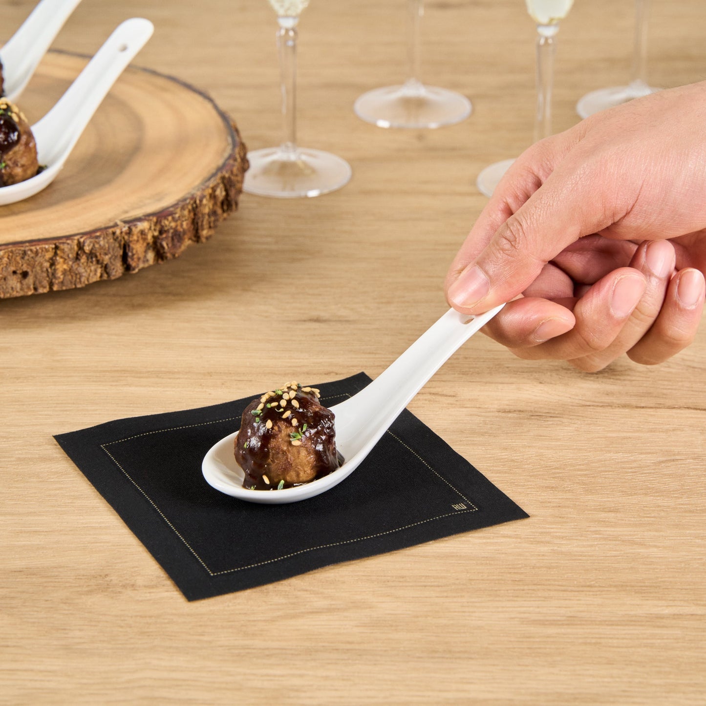 Chef 101 White Porcelain Asian Spoon - 5" x 1 3/4" x 2" - 10 count box