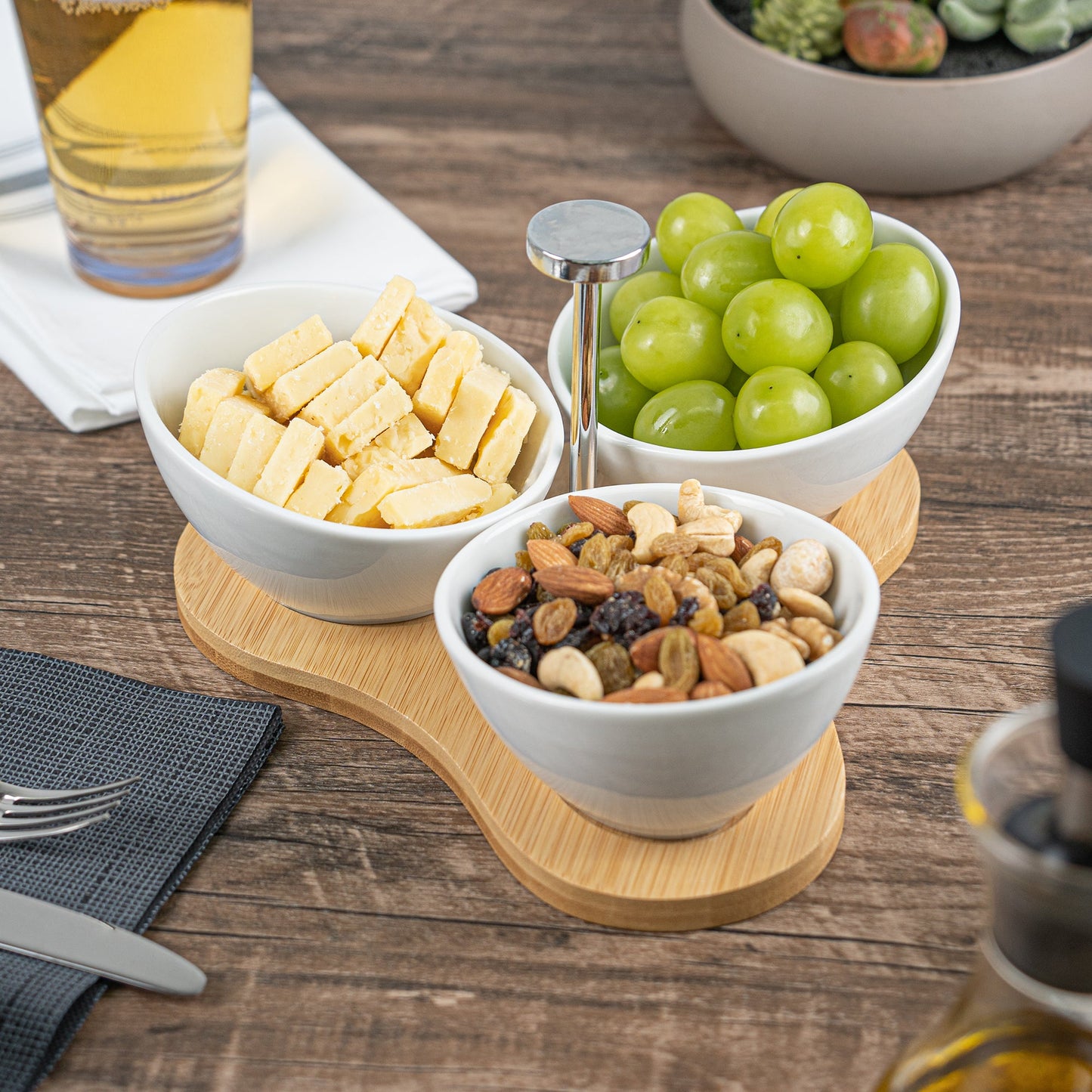 Chef 101 15 oz Rectangle White Porcelain Incline Bowl Set - 3 Bowls, Bamboo Tray - 8 3/4" x 8" x 5" - 1 count box