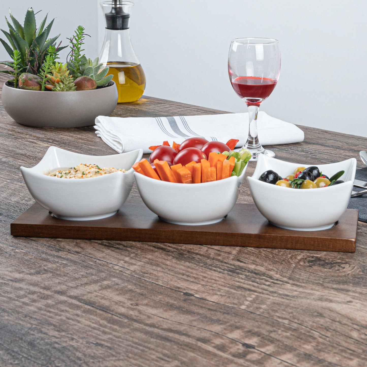 Chef 101 15 oz Rectangle White Porcelain Cocktail Bowl Set - 3 Bowls, Bamboo Tray - 12" x 4" x 2 1/2" - 1 count box
