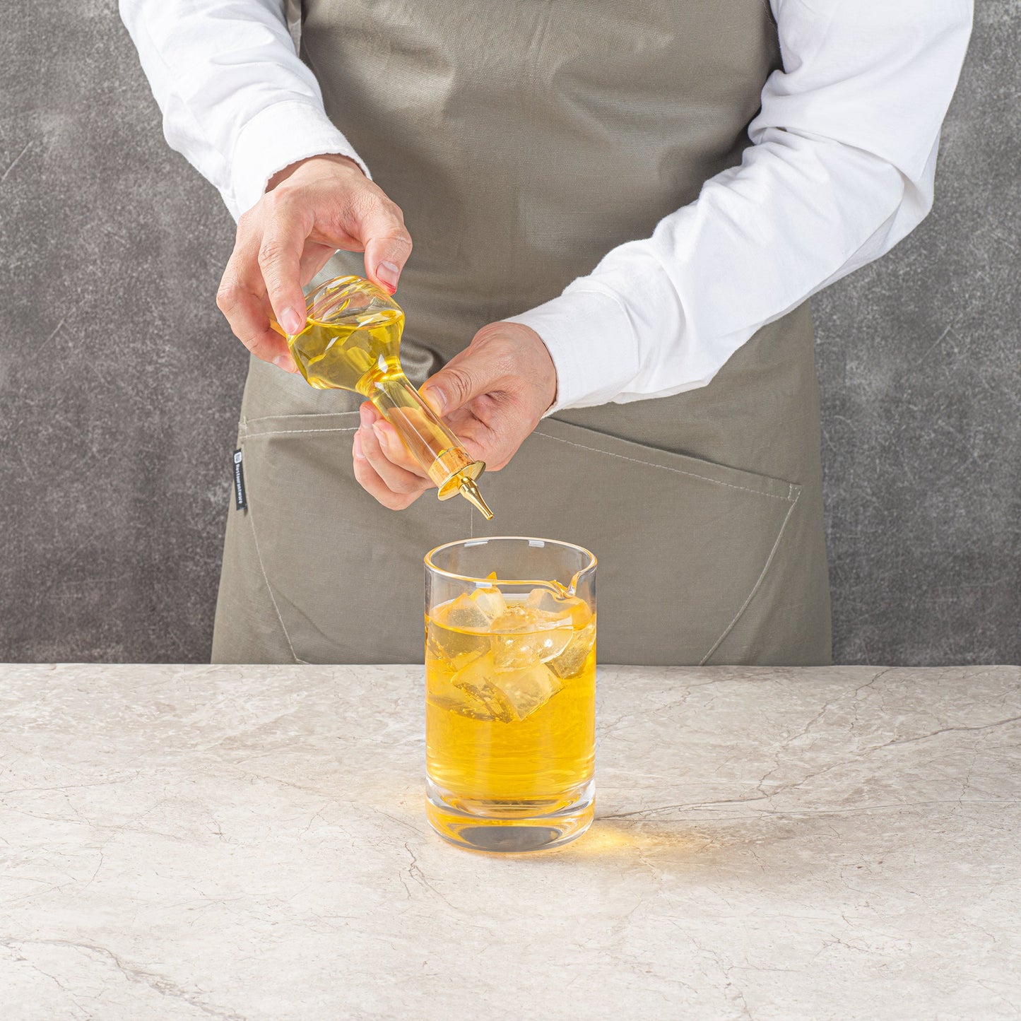 Bar Lux 4 oz Glass Modern Style Bitters Bottle - Gold-Plated Dasher - 5 3/4" x 2 3/4" x 2 3/4" - 1 count box