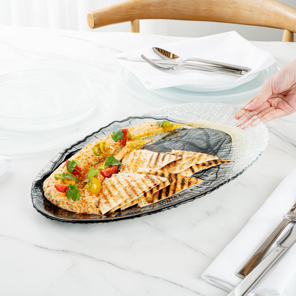 Vetri Oval Black Glass Focus Serving Plate - 15" x 9 3/4" x 1 1/4" - 6 count box