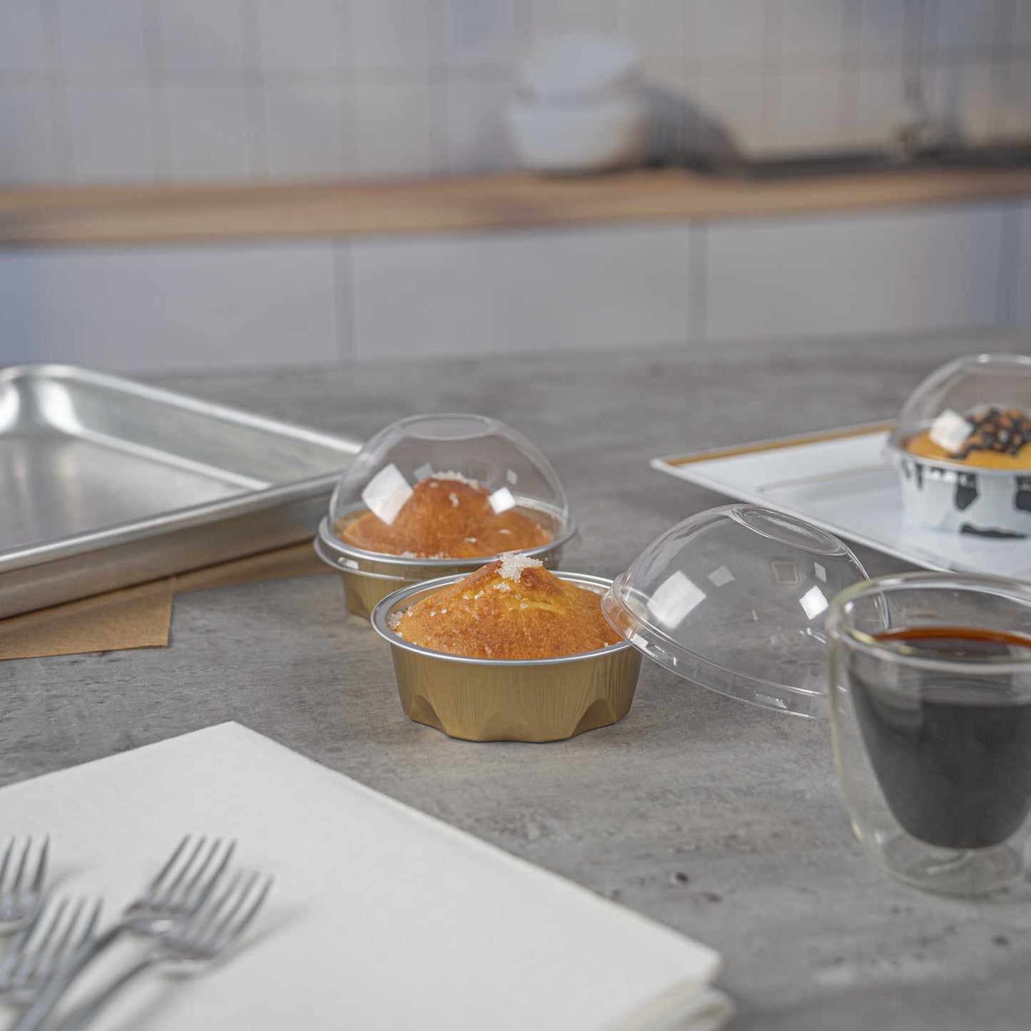 Pastry Tek 3 oz Round Gold Aluminum Baking Cup - with Plastic Dome Lid - 3 1/4" x 3 1/4" x 1" - 100 count box