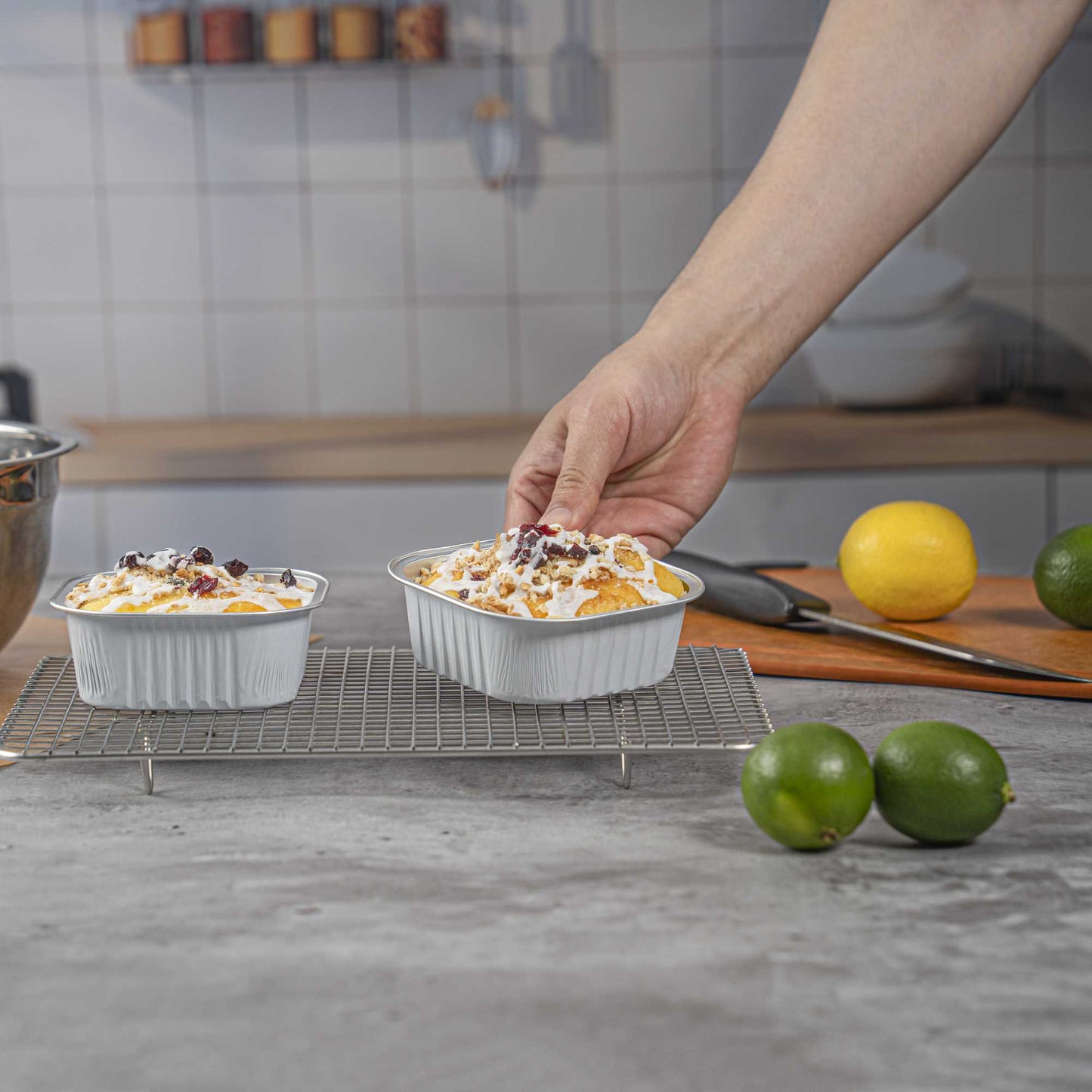 Foil Lux 10 oz Square White Aluminum Baking Cup - 4 1/4" x 4 1/4" x 1 1/2" - 100 count box