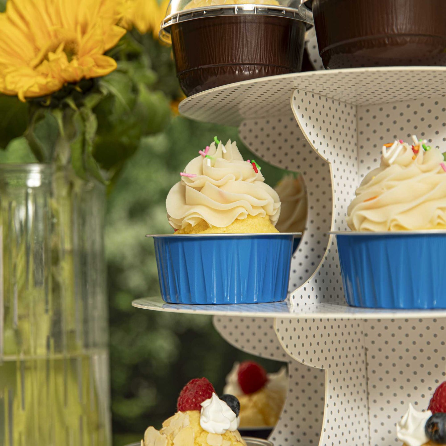 Foil Lux 4 oz Round Blue Aluminum Baking Cup - Lids Available - 3 1/4" x 3 1/4" x 1 1/2" - 100 count box