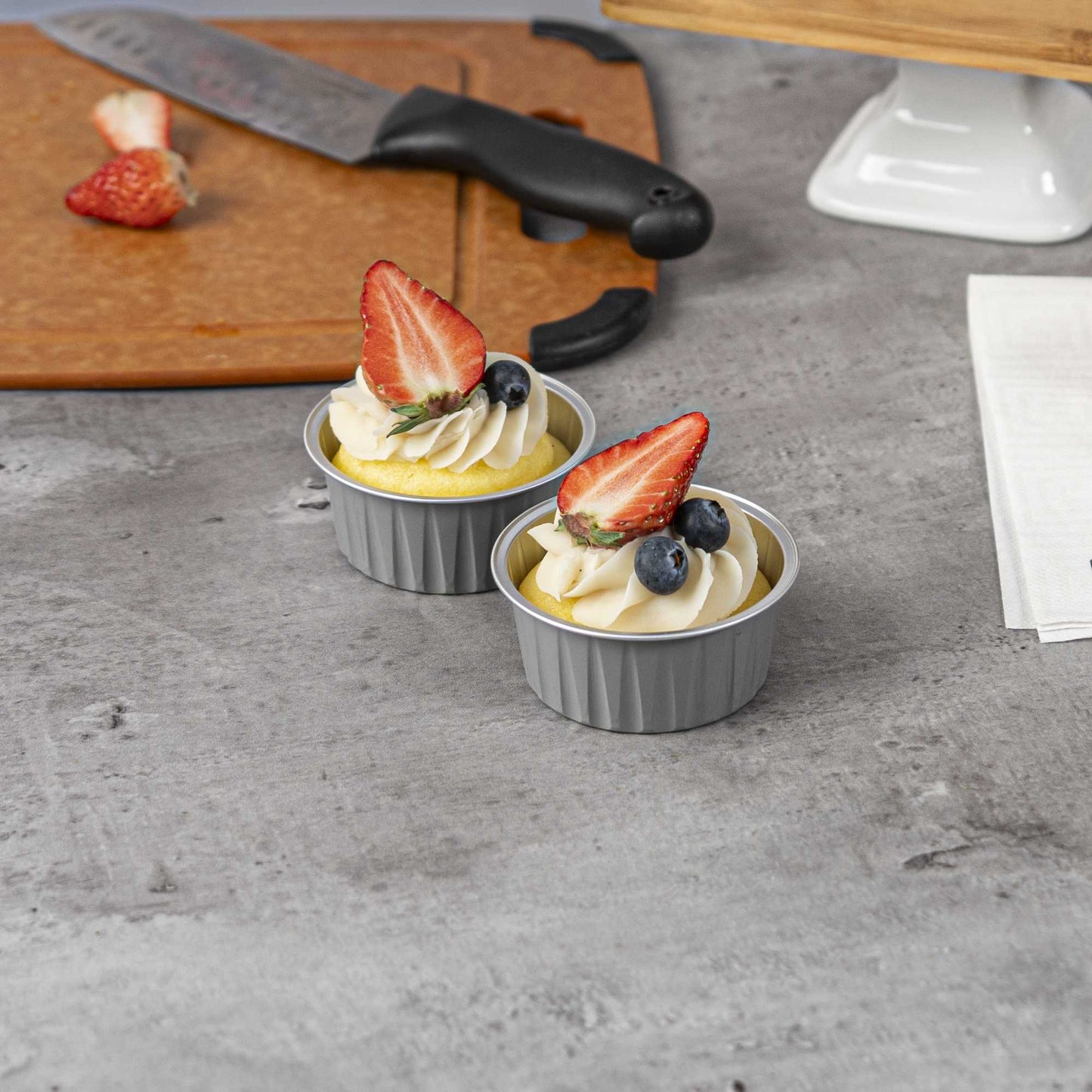 Foil Lux 4 oz Round Gray Aluminum Baking Cup - Lids Available - 3 1/4" x 3 1/4" x 1 1/2" - 100 count box