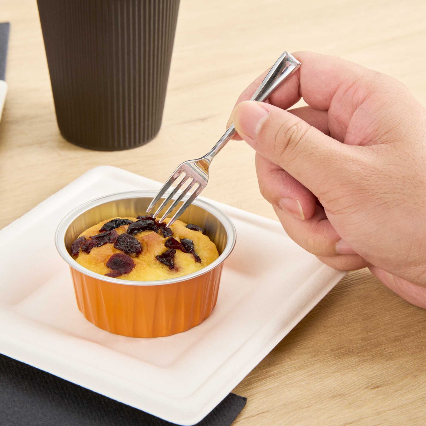 Foil Lux 4 oz Round Orange Aluminum Baking Cup - Lids Available - 3 1/4" x 3 1/4" x 1 1/2" - 100 count box