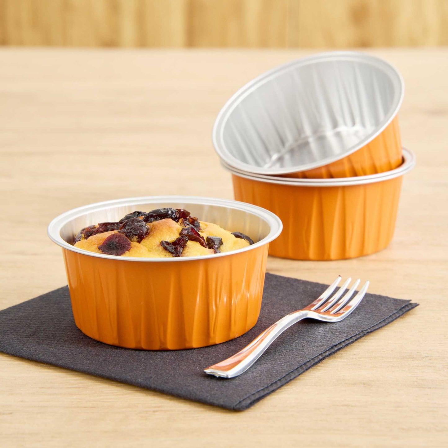 Foil Lux 4 oz Round Orange Aluminum Baking Cup - Lids Available - 3 1/4" x 3 1/4" x 1 1/2" - 100 count box