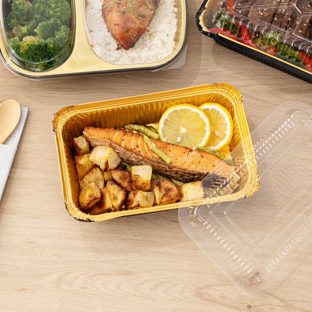 Foil Lux 27 oz Rectangle Black and Gold Aluminum Container - 8 1/4" x 5 3/4" x 1 1/2" - 200 count box