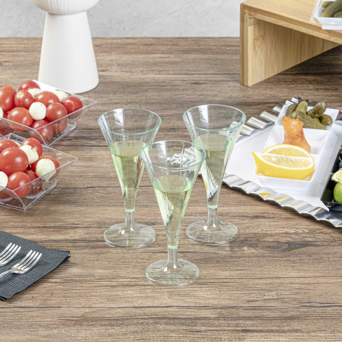 Bev Tek 3 oz Round Seagreen Plastic Aperitif Glass - 2 1/2" x 2 1/2" x 5" - 100 count box
