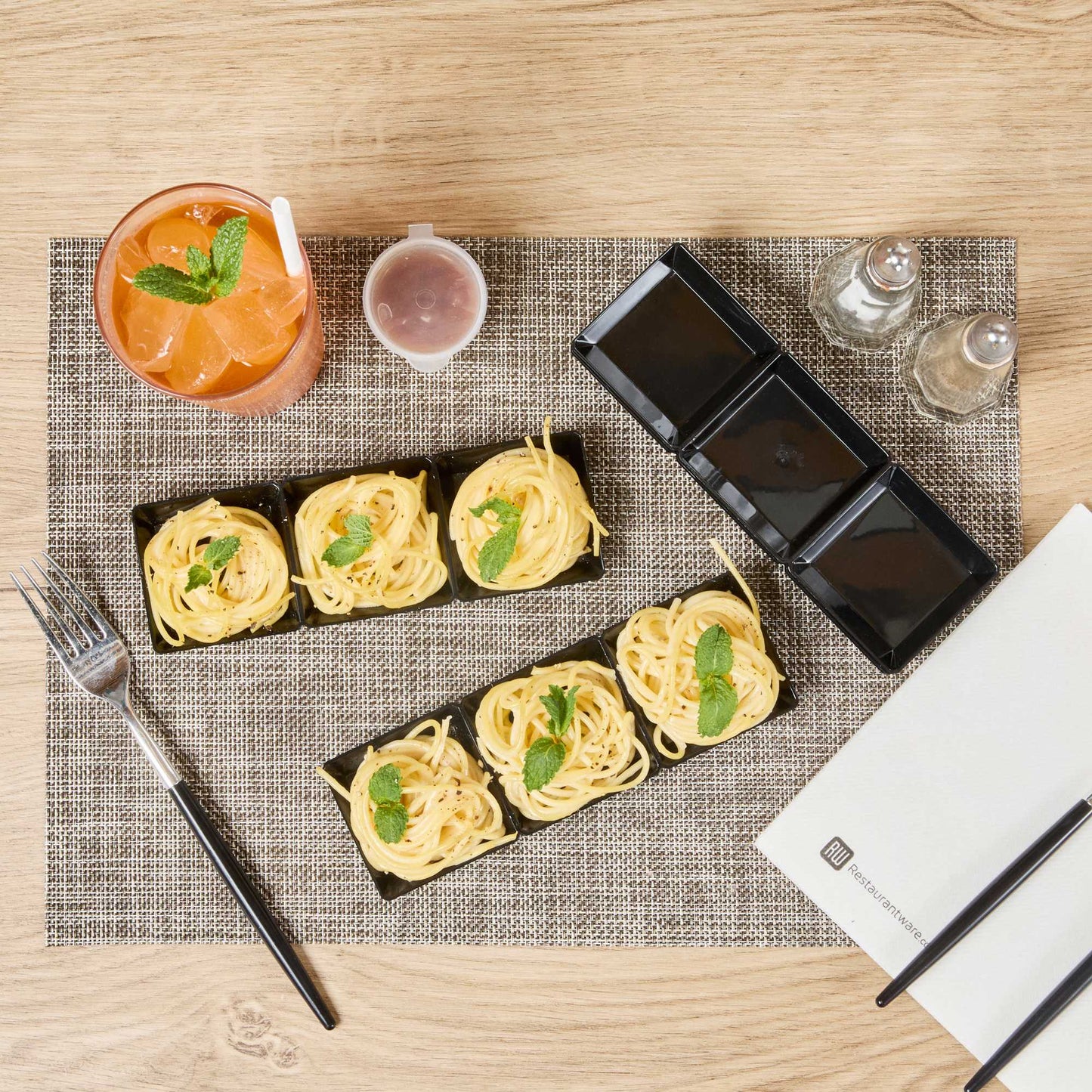Mini Serve Rectangle Black Plastic Terzetto Mini Plate - 3 Compartments - 7 1/2" x 2 1/2" x 1/2" - 100 count box