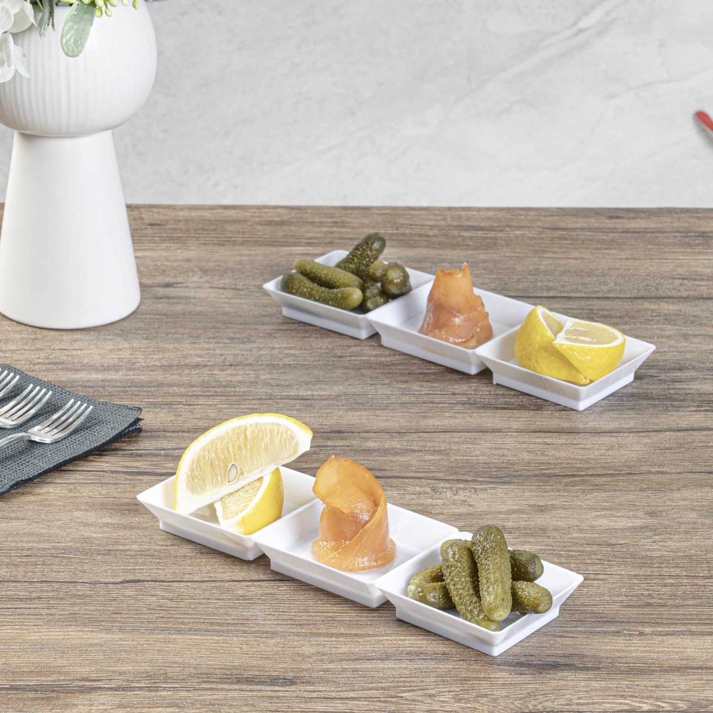 Mini Serve Rectangle White Plastic Terzetto Mini Plate - 3 Compartments - 7 1/2" x 2 1/2" x 1/2" - 100 count box