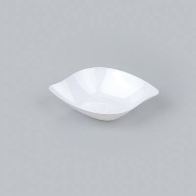 Mini Serve White Plastic Comma Plate - 3 1/2" x 4 1/2" x 1" - 100 count box