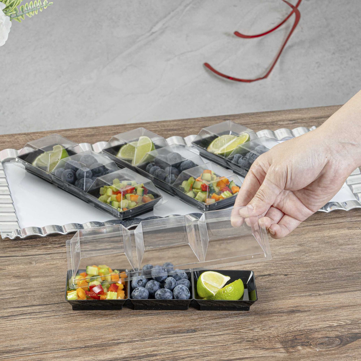 Mini Serve Rectangle Clear Plastic Lid - Fits Terzetto Plate - 100 count box