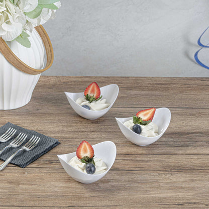 Mini Serve 2 oz Oval White Plastic Alato Tasting Dish - 3 1/2" x 2 3/4" x 1 3/4" - 100 count box
