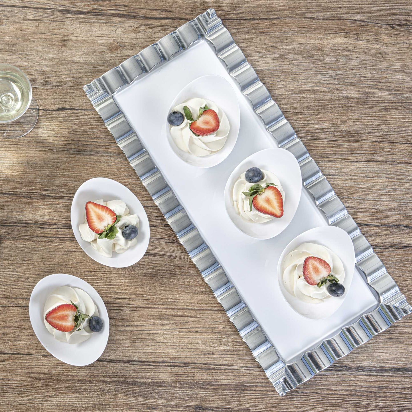 Mini Serve 2 oz Oval White Plastic Alato Tasting Dish - 3 1/2" x 2 3/4" x 1 3/4" - 100 count box