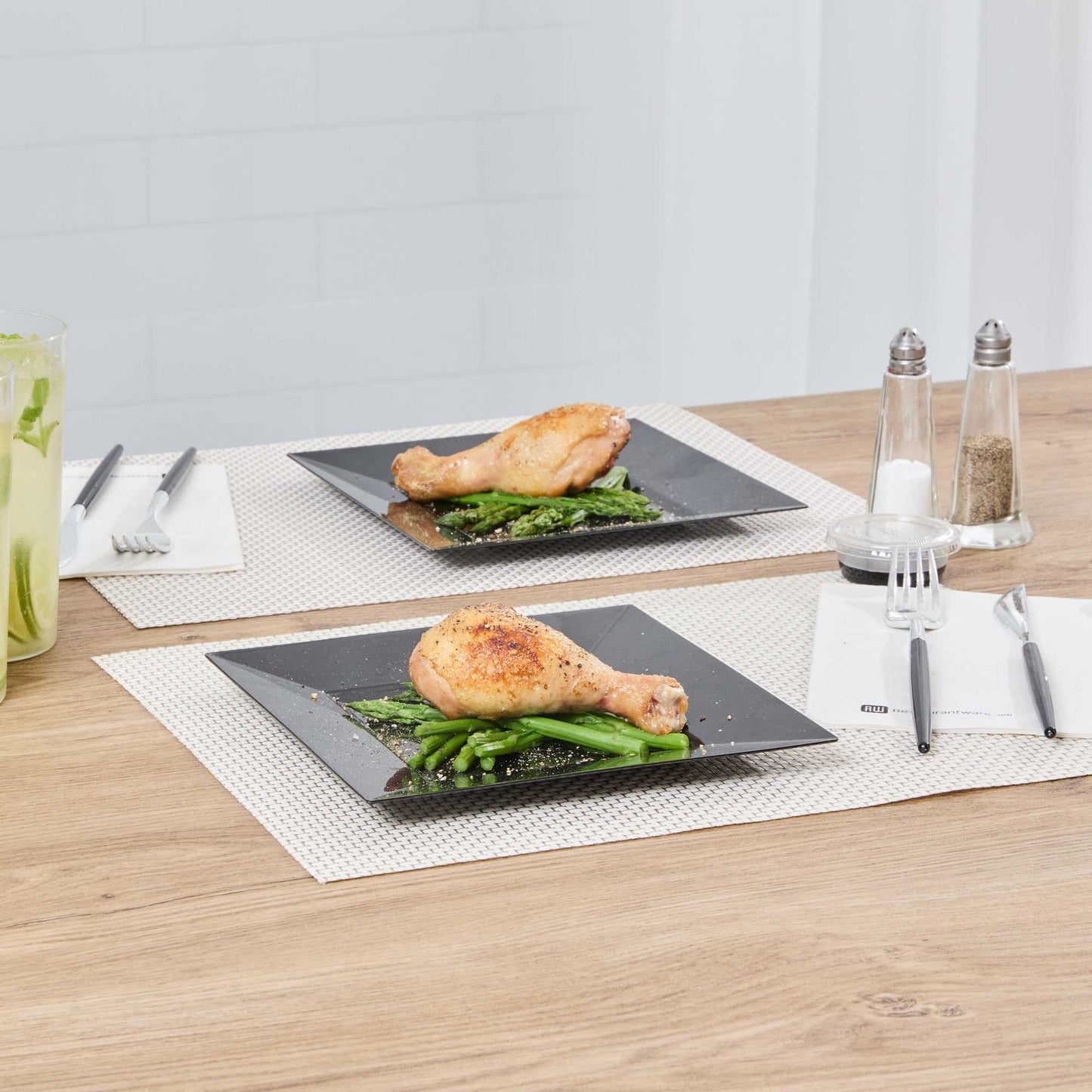 Maxi Serve Square Black Plastic Medium Plate - 8 1/4" x 8 1/4" x 1/2" - 100 count box