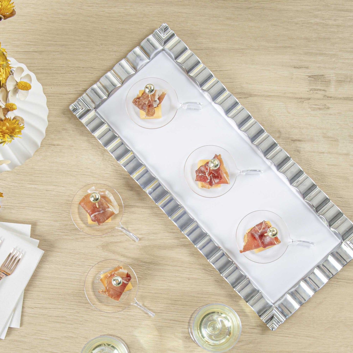 Mini Serve Fish Clear Plastic Tasting Plate - 3 3/4" x 2 1/2" x 1" - 100 count box