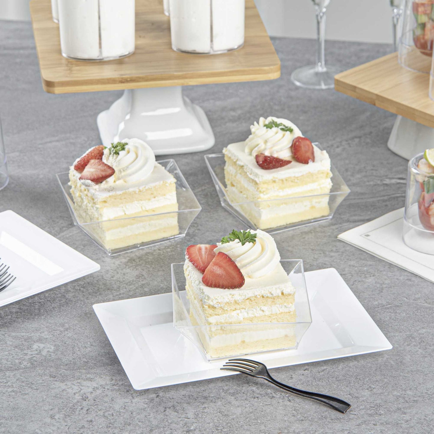Mini Serve 7 oz Square Clear Plastic Small Girata Bowl - 4" x 4" x 1 1/2" - 100 count box