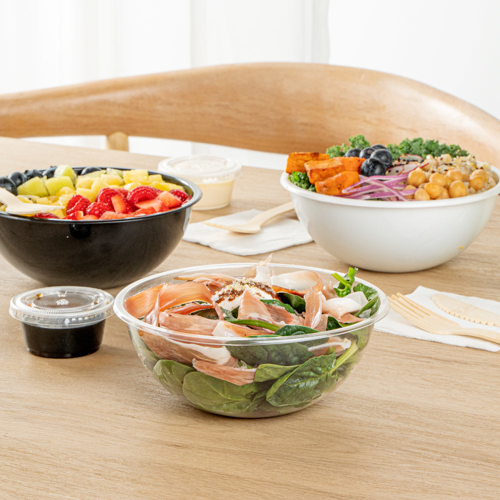 Maxi Serve 18 oz Round Clear Plastic Salad Bowl - 6" x 6" x 2 1/2" - 200 count box