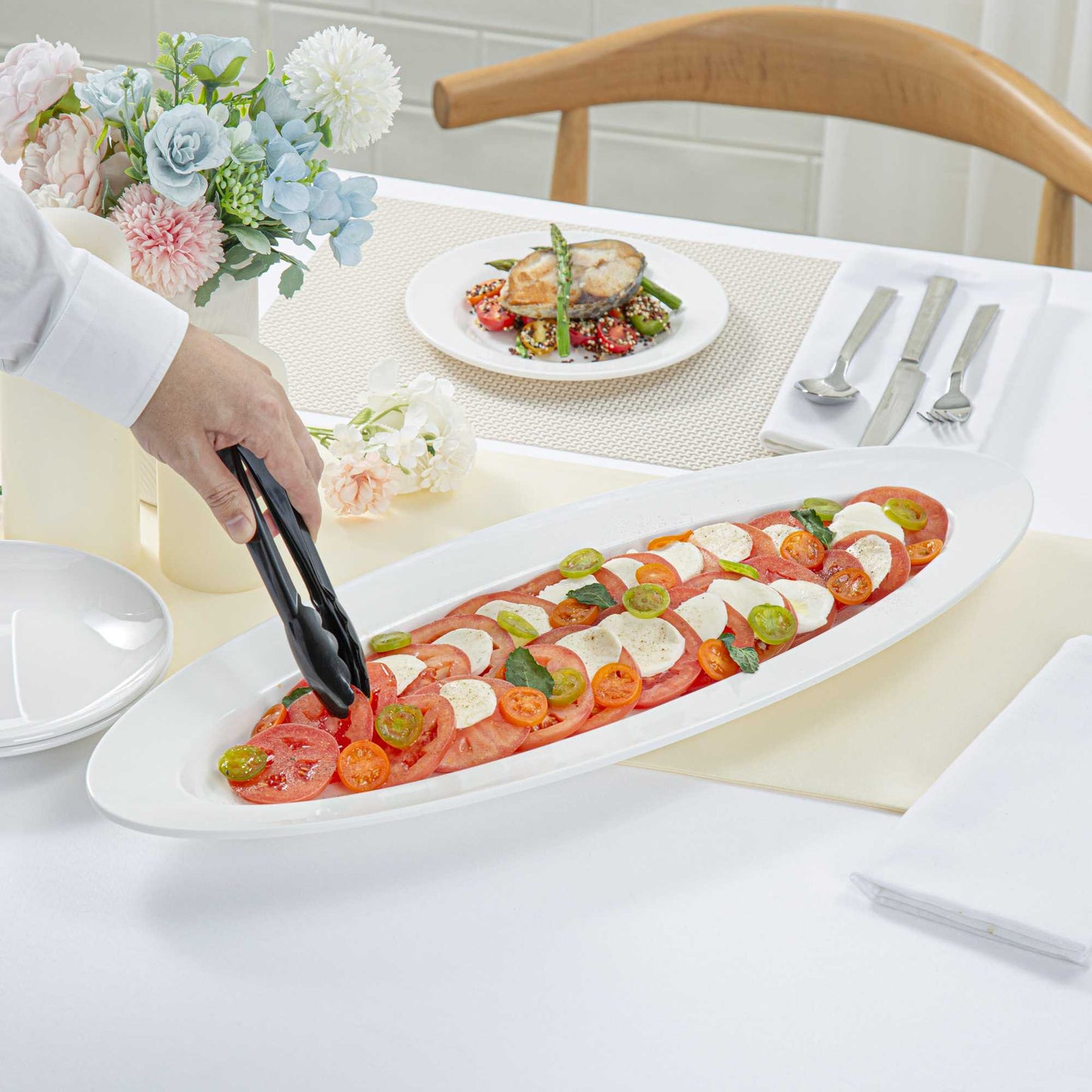 Voga Oval White Melamine Serving Plate - 23" x 9" x 1 3/4" - 2 count box